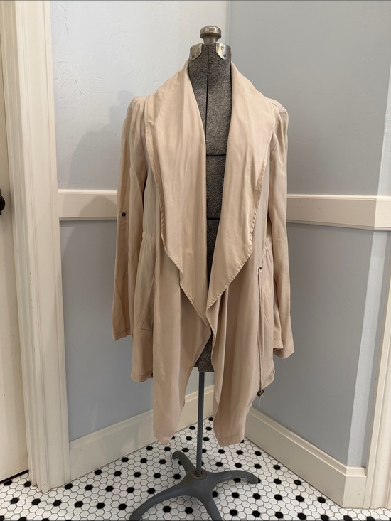 G.H. Bass & Co. Jackets & Blazers - Open-Front Draped Trench Coat in Light Beige